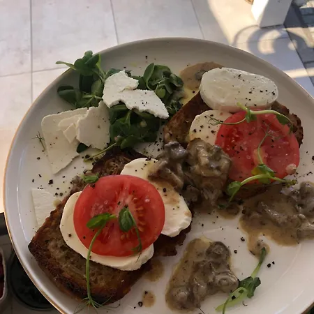 Martina Rooms&restaurant *