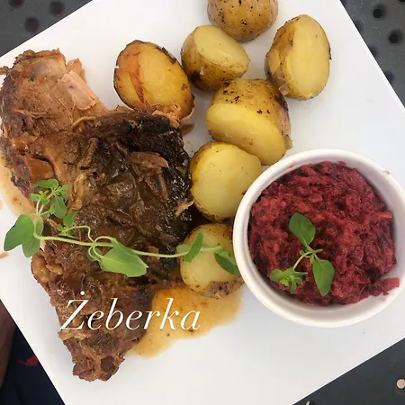 Martina Rooms&restaurant Ubytování v soukromí Leba