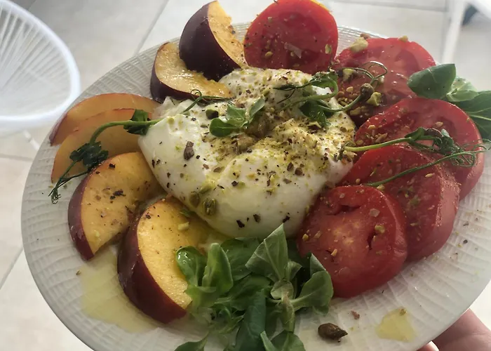 منزل للإقامة Martina Rooms&restaurant
